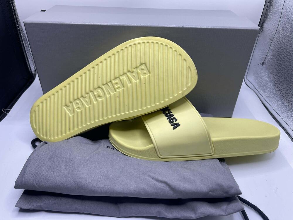 Women's Size 7 Balenciaga Yellow Pool Slides w/Box and Dustbag SPB-JB 337693